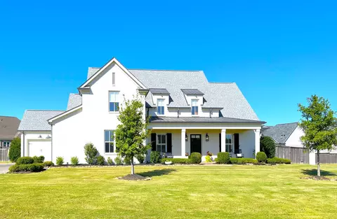 1195 Greenbrier Lakes Blvd N, Piperton, TN 38017