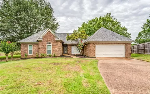 2429 Oak Springs Cv, Memphis, TN 38016
