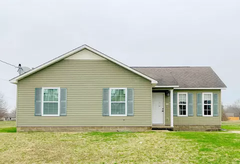 1951 Wooten St, Covington, TN 38019