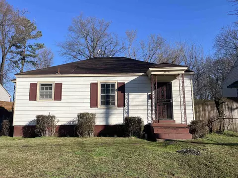 3720 Fairmont Ave, Memphis, TN 38122