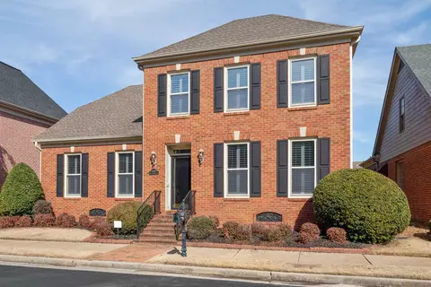 8000 Willow Brook Rd, Germantown, TN 38138