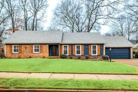 5204 Mary Starnes Dr, Memphis, TN 38117