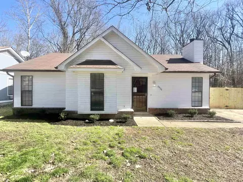 4456 E Hunters Glen St, Memphis, TN 38128