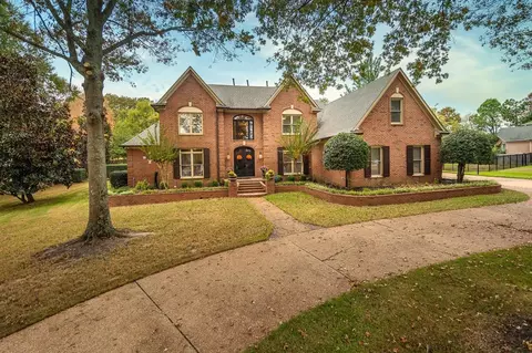 2601 Halle Pkwy, Collierville, TN 38017