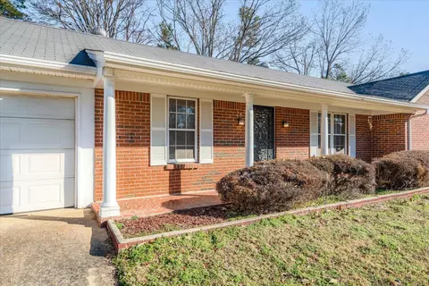 5184 Downs Dr, Memphis, TN 38135