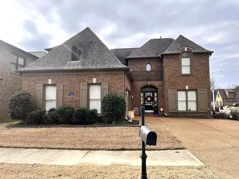 11277 Deep Pond Dr, Collierville, TN 38017