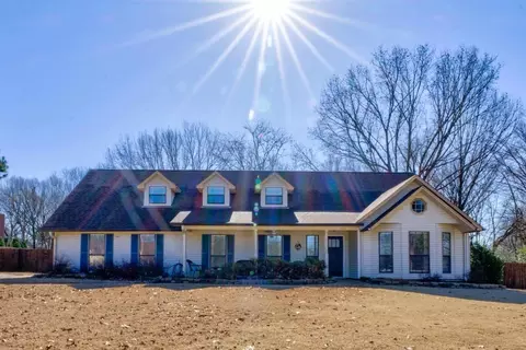 686 Brinsley Cv, Collierville, TN 38017