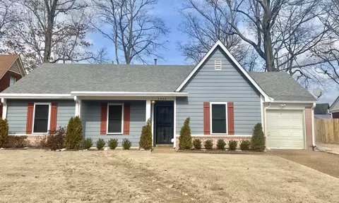 4422 Annie Mae Dr, Millington, TN 38053