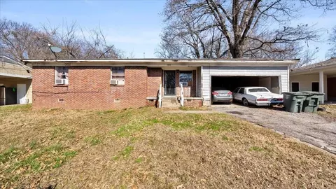 4235 Coventry Dr, Memphis, TN 38127