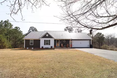 199 Moose Lodge Rd, Selmer, TN 38375