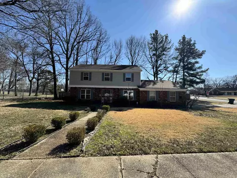 2121 Carmi Cv, Memphis, TN 38116
