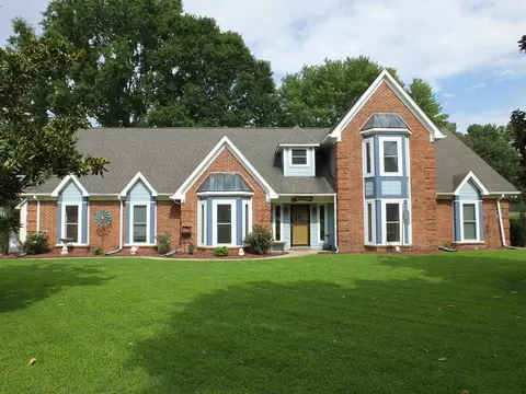 6550 Nellwood Dr, Olive Branch, MS 38654