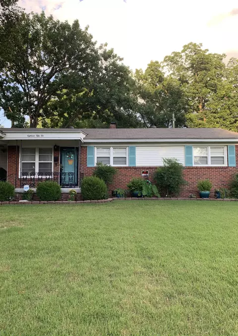1852 Sea Isle Rd, Memphis, TN 38117