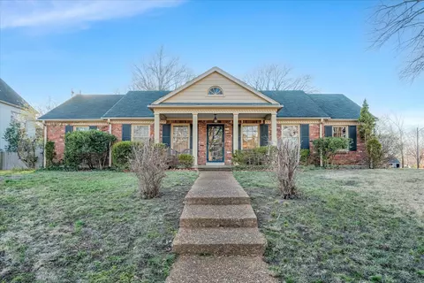 261 Avon Rd, Memphis, TN 38117