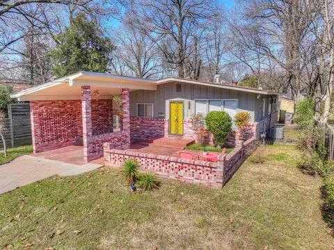 2912 Walker Ave, Memphis, TN 38111