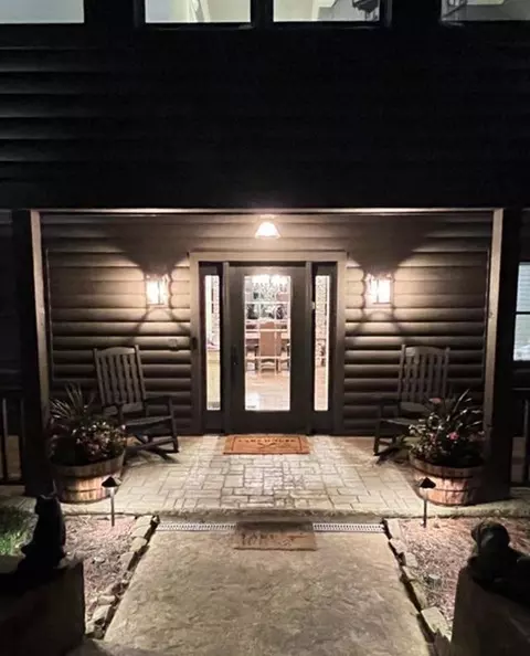 Entry Way - 151 Cr 346 Rd, Iuka, MS 38852 photo 2 of 2