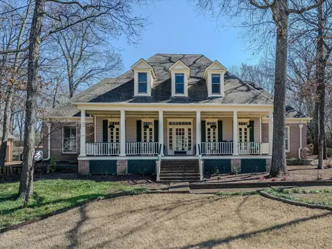 1994 Steeplebrook Dr, Cordova, TN 38016