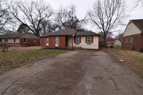 3182 Clarendon Dr, Memphis, TN 38118