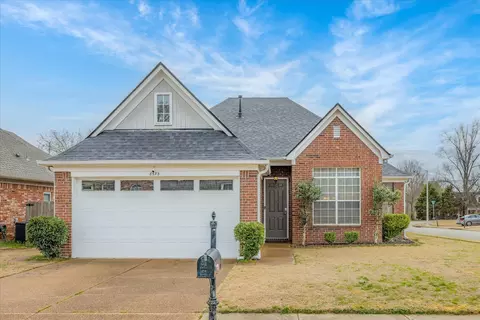 8573 Napoli Dr, Memphis, TN 38018