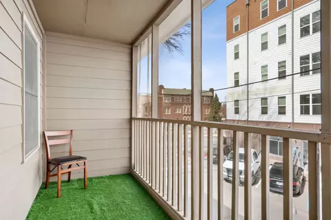 10 S Idlewild St #4, Memphis, TN 38104