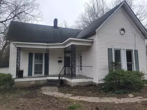 121 Simonton St, Covington, TN 38019