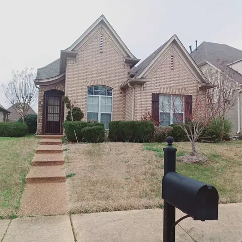 7958 Parkmont Dr, Memphis, TN 38125