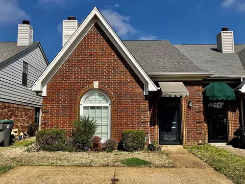 8268 Cedar Chest Dr, Memphis, TN 38016