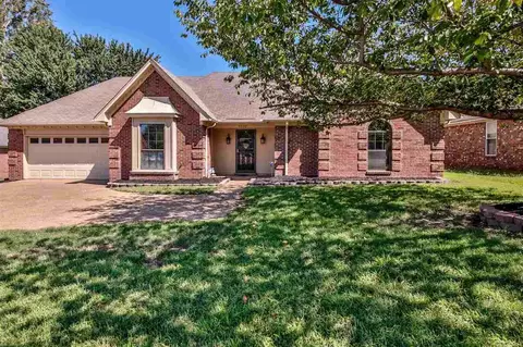 6320 Yale Rd, Bartlett, TN 38134