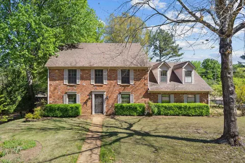 7398 Deep Valley Dr, Germantown, TN 38138