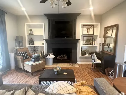 Living - 282 Ebenezer Loop, Somerville, TN 38068 photo 1 of 4
