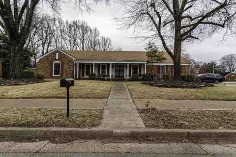 6260 Quince Rd, Memphis, TN 38119