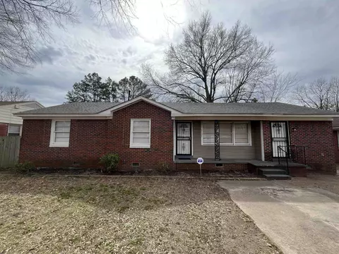 3137 Christine Rd, Memphis, TN 38118