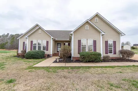 140 Pear Blossom Ln, Adamsville, TN 38310