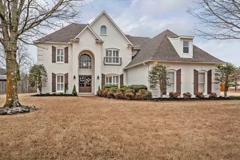 1749 Ghost Creek Dr, Collierville, TN 38017