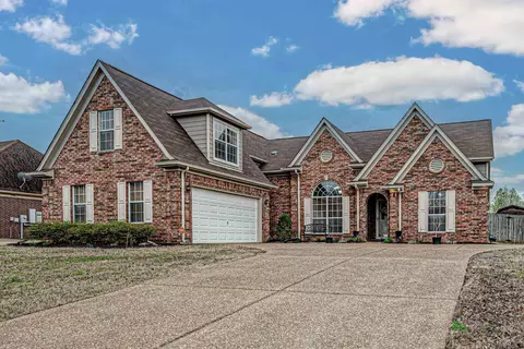 145 Oaksedge Dr, Oakland, TN 38060