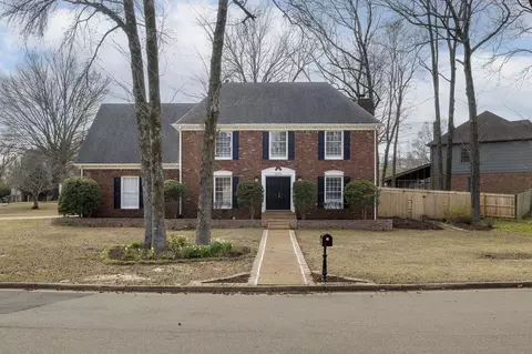 8293 Mossy Creek Dr, Germantown, TN 38138