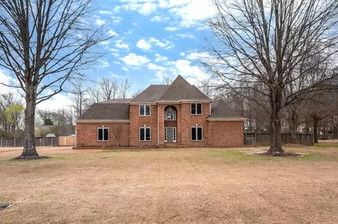 9754 Woodland View Ln, Cordova, TN 38018