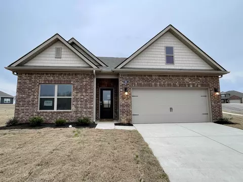 525 Riverdale Dr, Oakland, TN 38060
