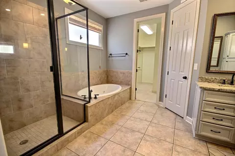 Bath - 302 E Colbert St, Collierville, TN 38017 photo 3 of 5