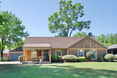 5749 Ashbriar Ave, Memphis, TN 38120