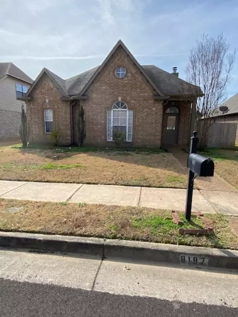 9197 Acadia Place Dr, Cordova, TN 38018