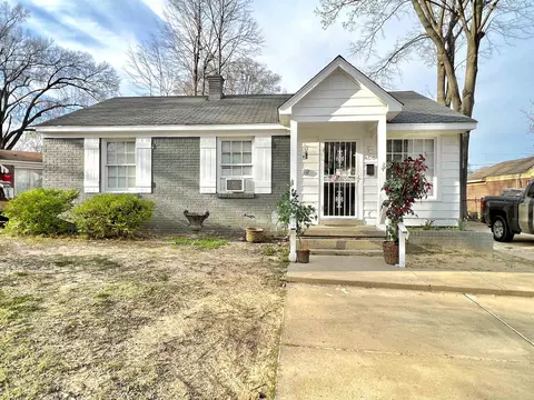 4610 Owen Rd, Memphis, TN 38122