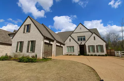 5078 Moudry Ln, Lakeland, TN 38002