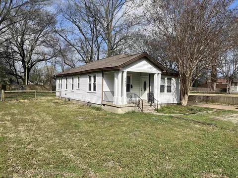 7967 Church St, Millington, TN 38053