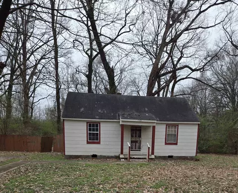 2489 W Ball Rd, Memphis, TN 38106