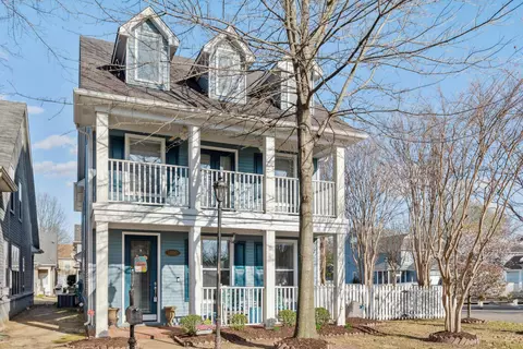 1400 Island Town Dr, Memphis, TN 38103