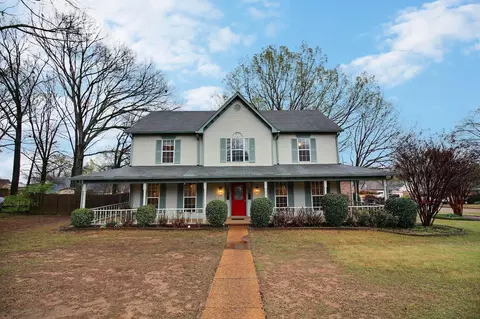300 Rutledge St, Collierville, TN 38017