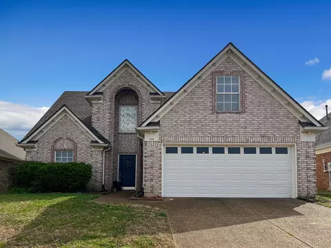 110 Hidden Garden Dr, Oakland, TN 38060