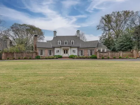 160 Cherry Rd, Memphis, TN 38117