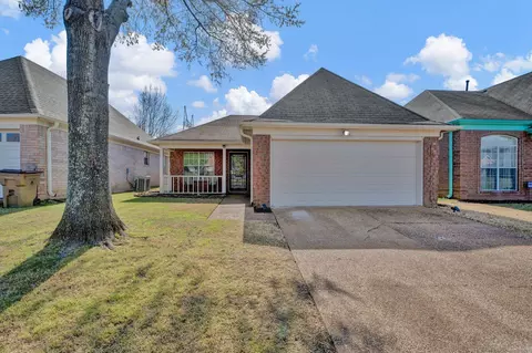 1098 Cross Wood Ln, Cordova, TN 38018